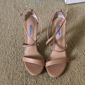 Steve Madden Tan Heels